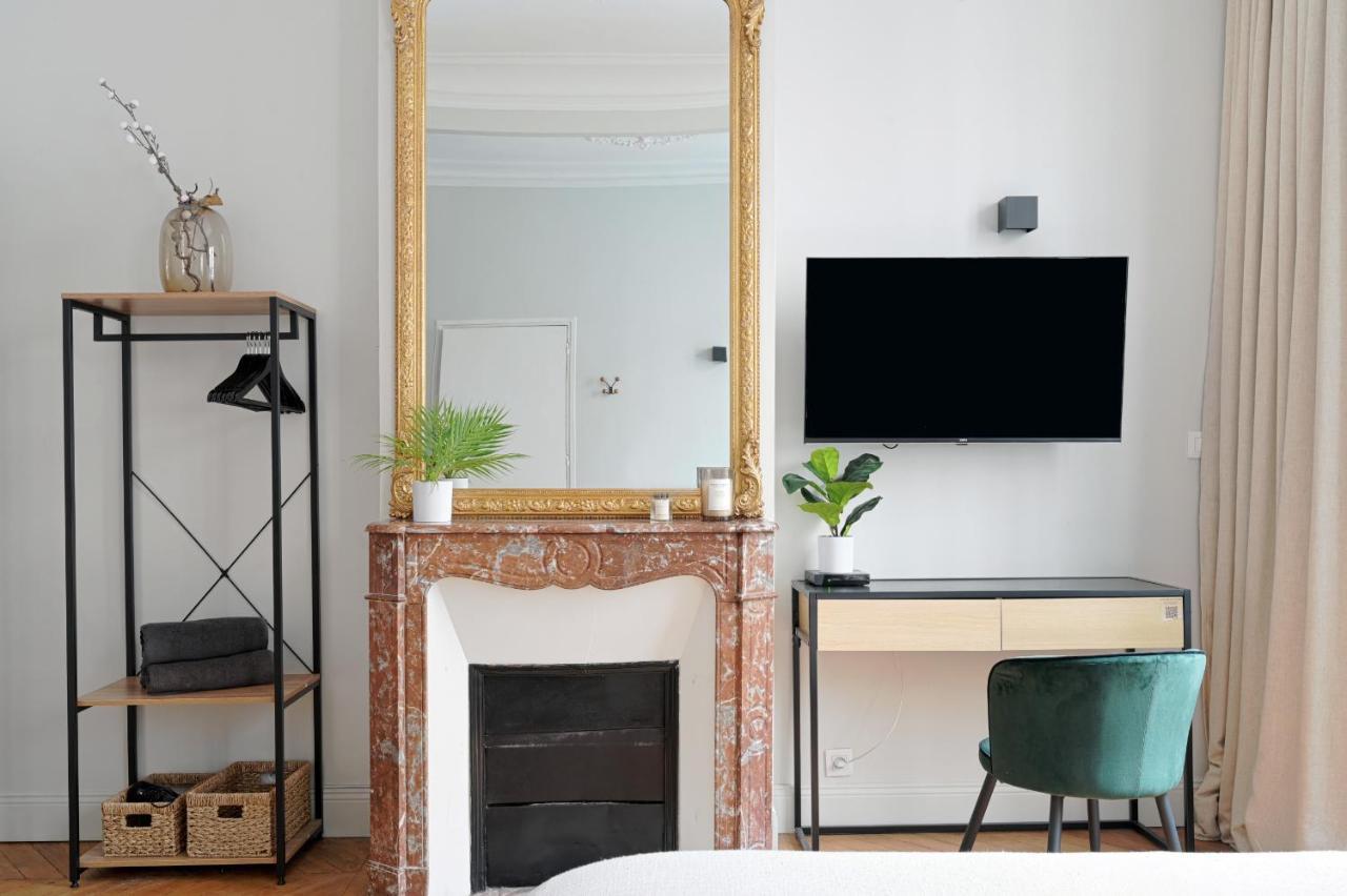 Studio Quartier Champs Elysees 2 Free Netflix Paris Exterior foto